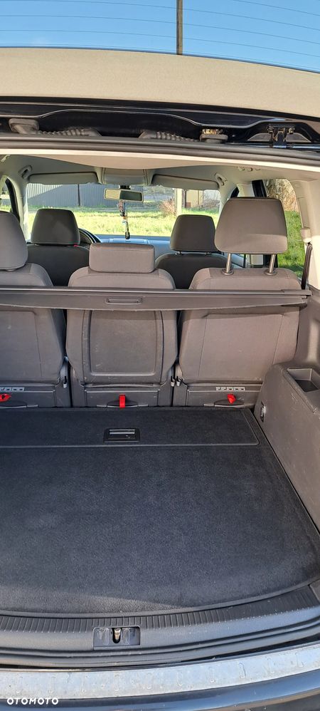Volkswagen Touran 1.4 TSI Highline - 16