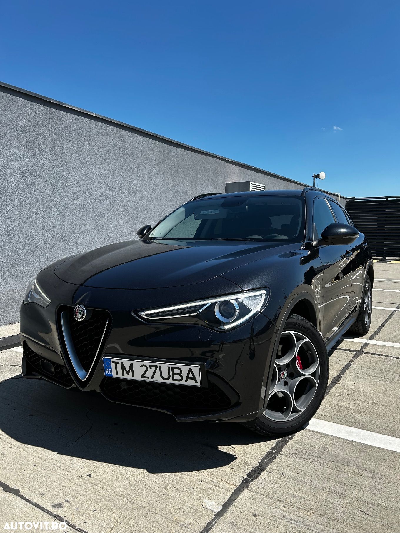 Alfa Romeo Stelvio - 1