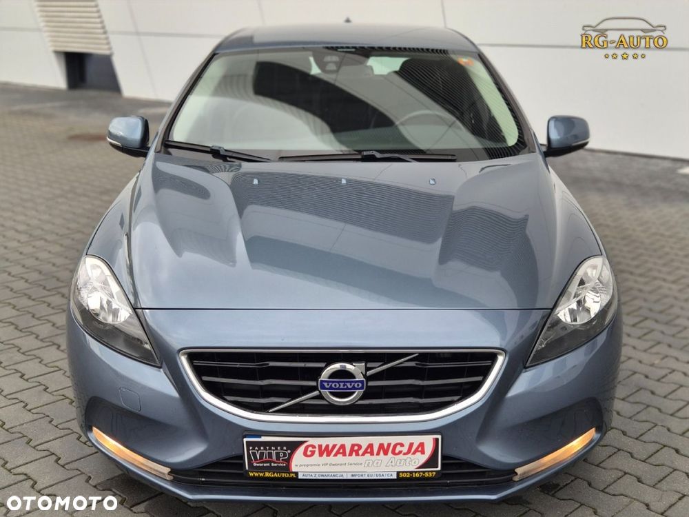 Volvo V40 - 18