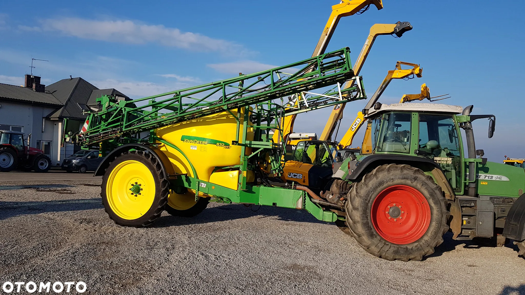 John Deere 832 - 2
