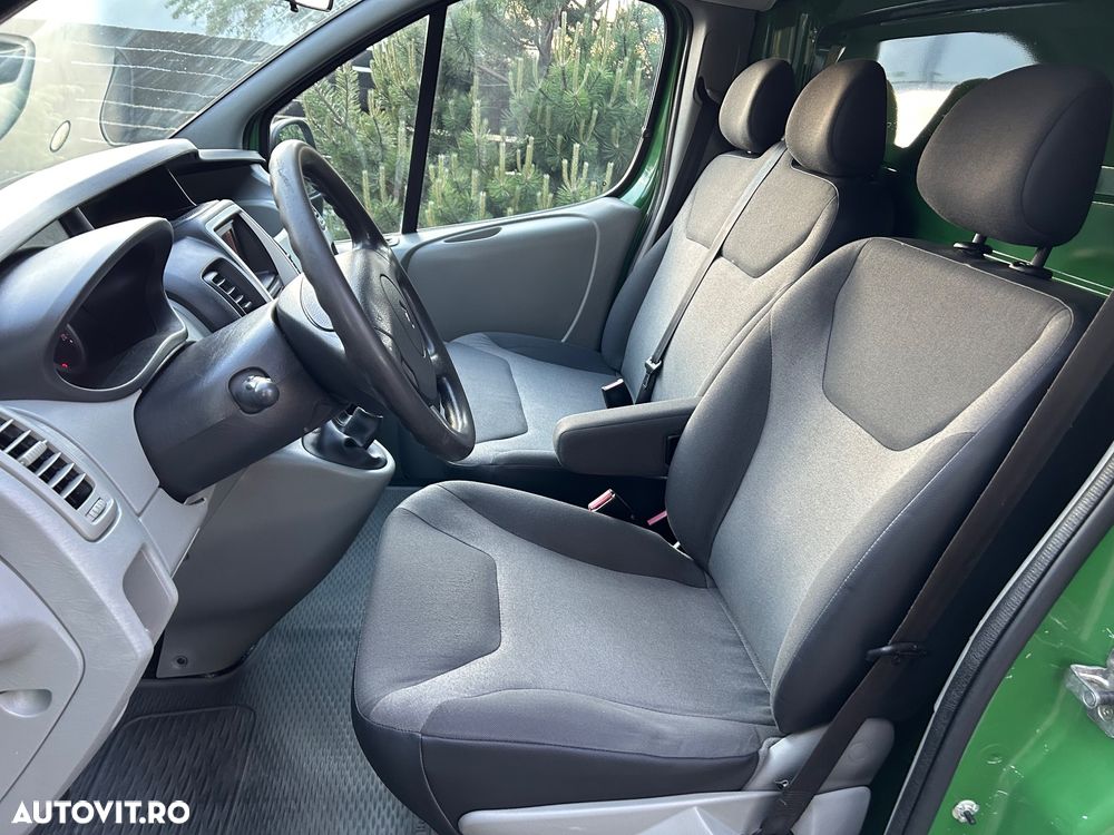 Renault Trafic - 11