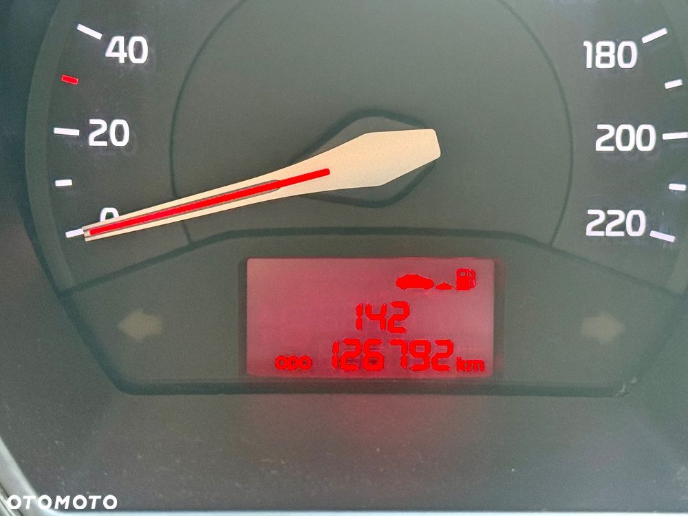 Kia Rio 1.4 Dream Team Edition - 31