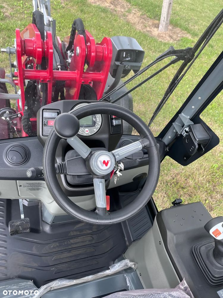 Weidemann 1390 - 8