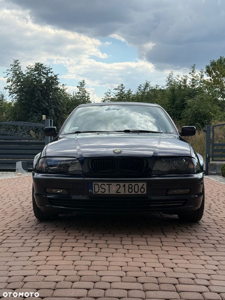 BMW Seria 3 318i - 7