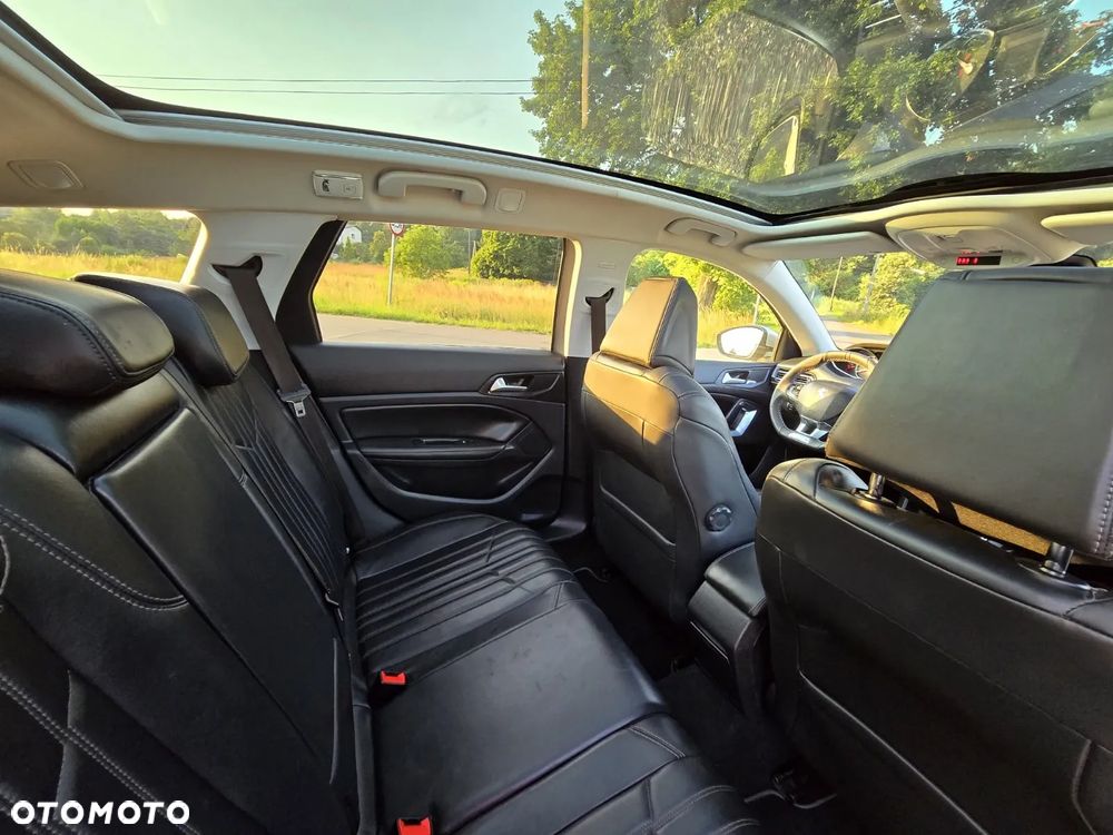 Peugeot 308 SW BlueHDi 150 EAT6 Stop & Start Allure - 18