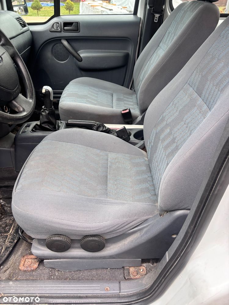 Ford Tourneo Connect - 8