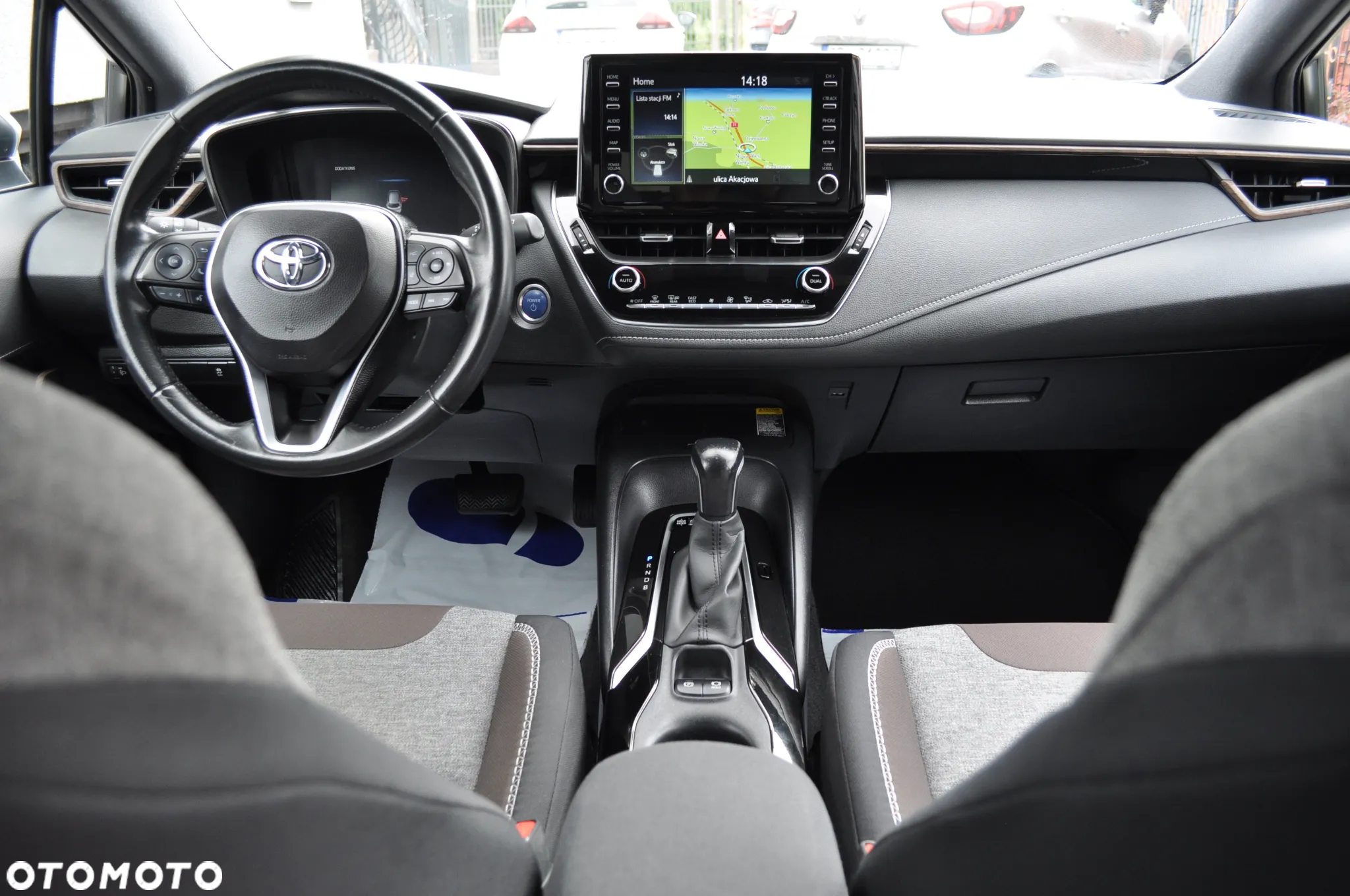 Toyota Corolla 1.8 Hybrid Trek - 14