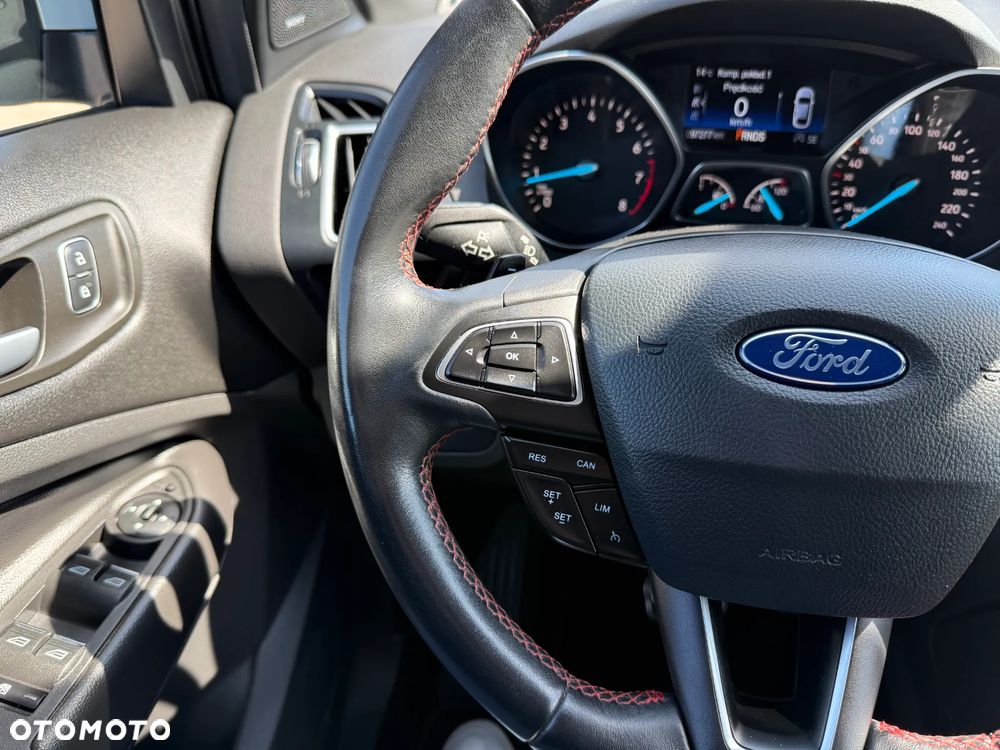 Ford Kuga 1.5 EcoBoost 4x4 ST-Line - 14
