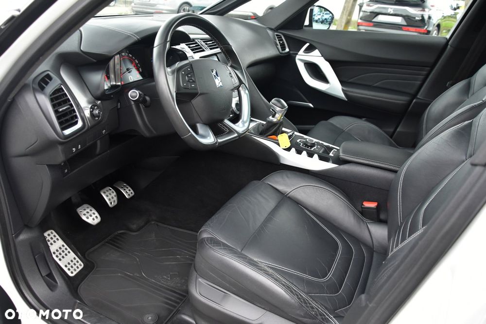 Citroën DS5 HDi 165 SoChic - 22