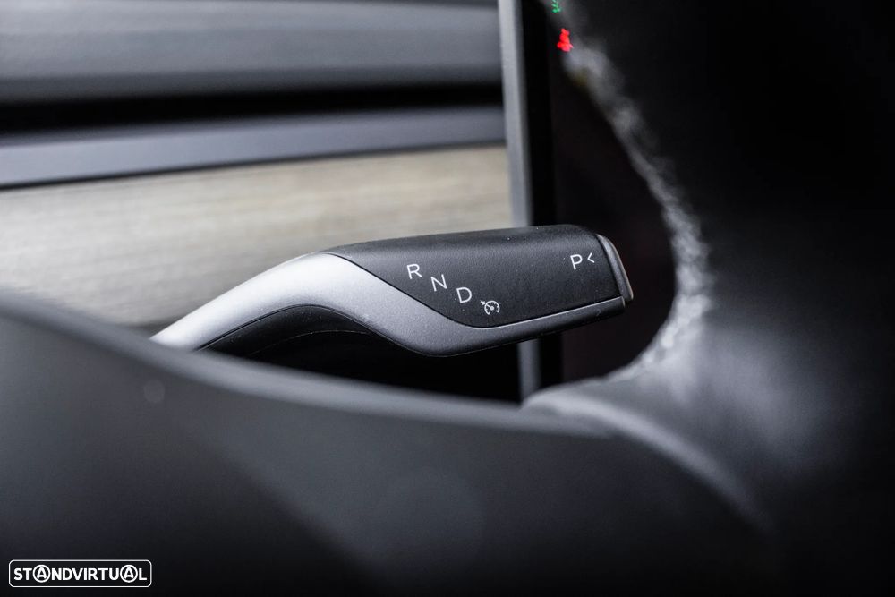 Tesla Model Y Tração Traseira - 16
