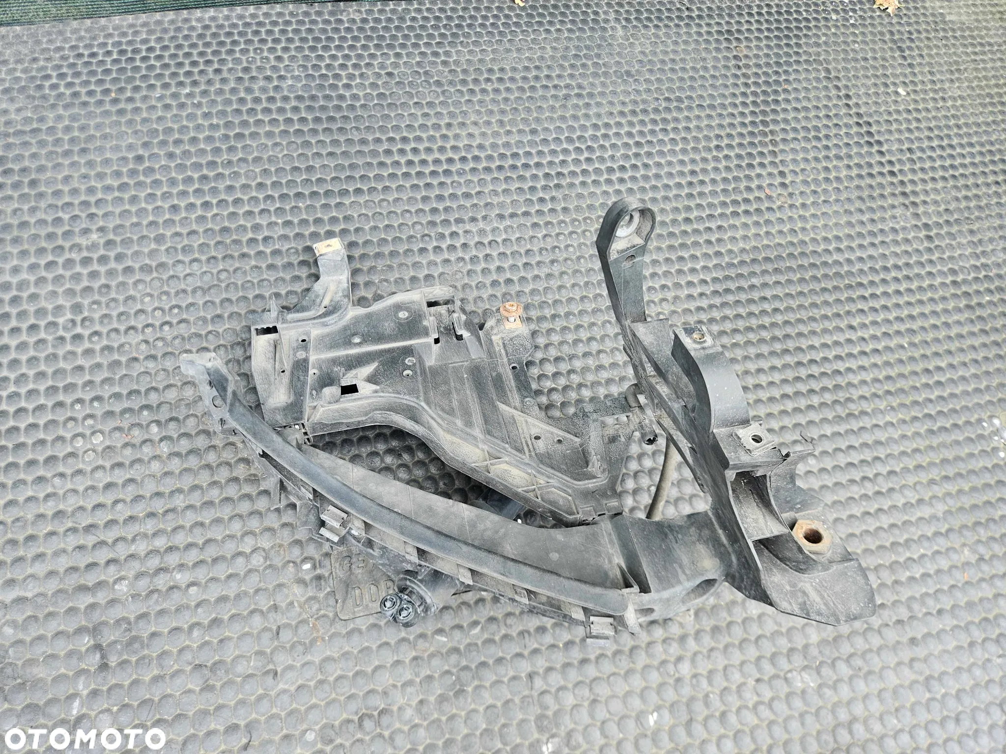 Slizg Lampy Mocowanie Lampa Uchwyt Pod Lampe Lewy Prawy Spryskiwacz Czujnik Audi A4 B8 - 22