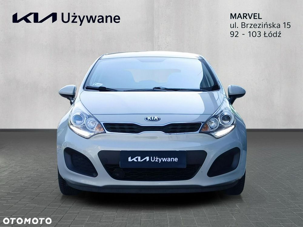 Kia Rio 1.2 L - 9
