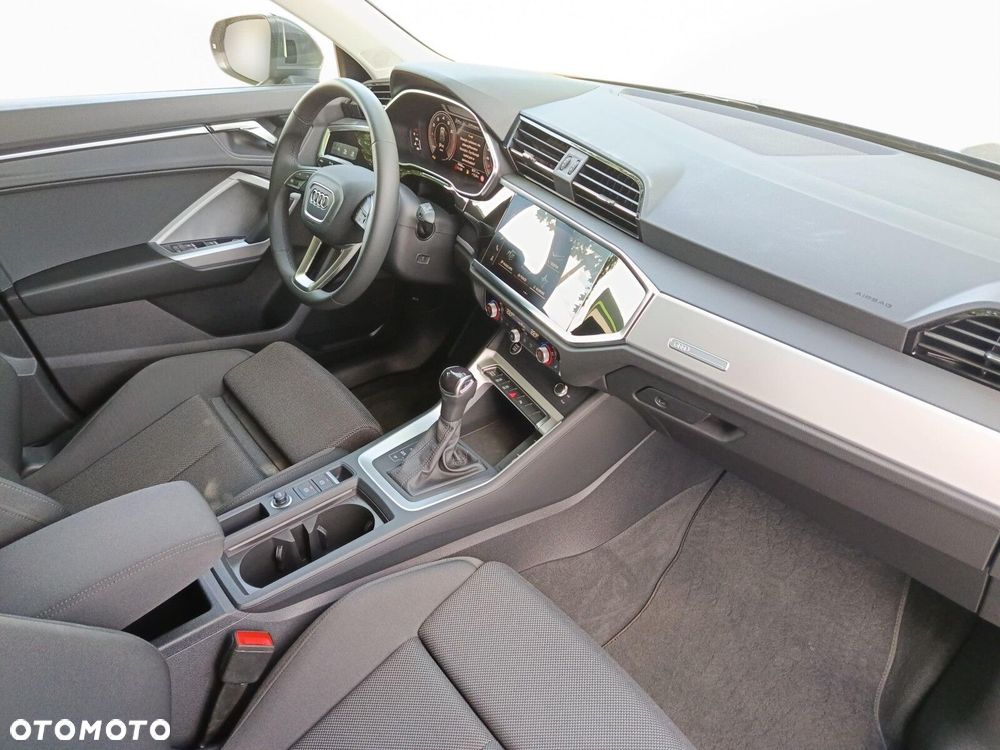 Audi Q3 - 17