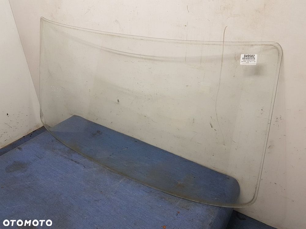 MERCEDES-BENZ 207 D SZYBA CZOŁOWA PRZEDNIA - 2