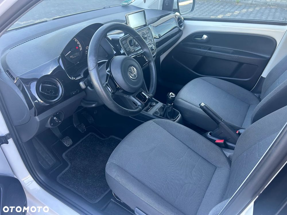 Volkswagen up! BlueMotion Technology move - 20
