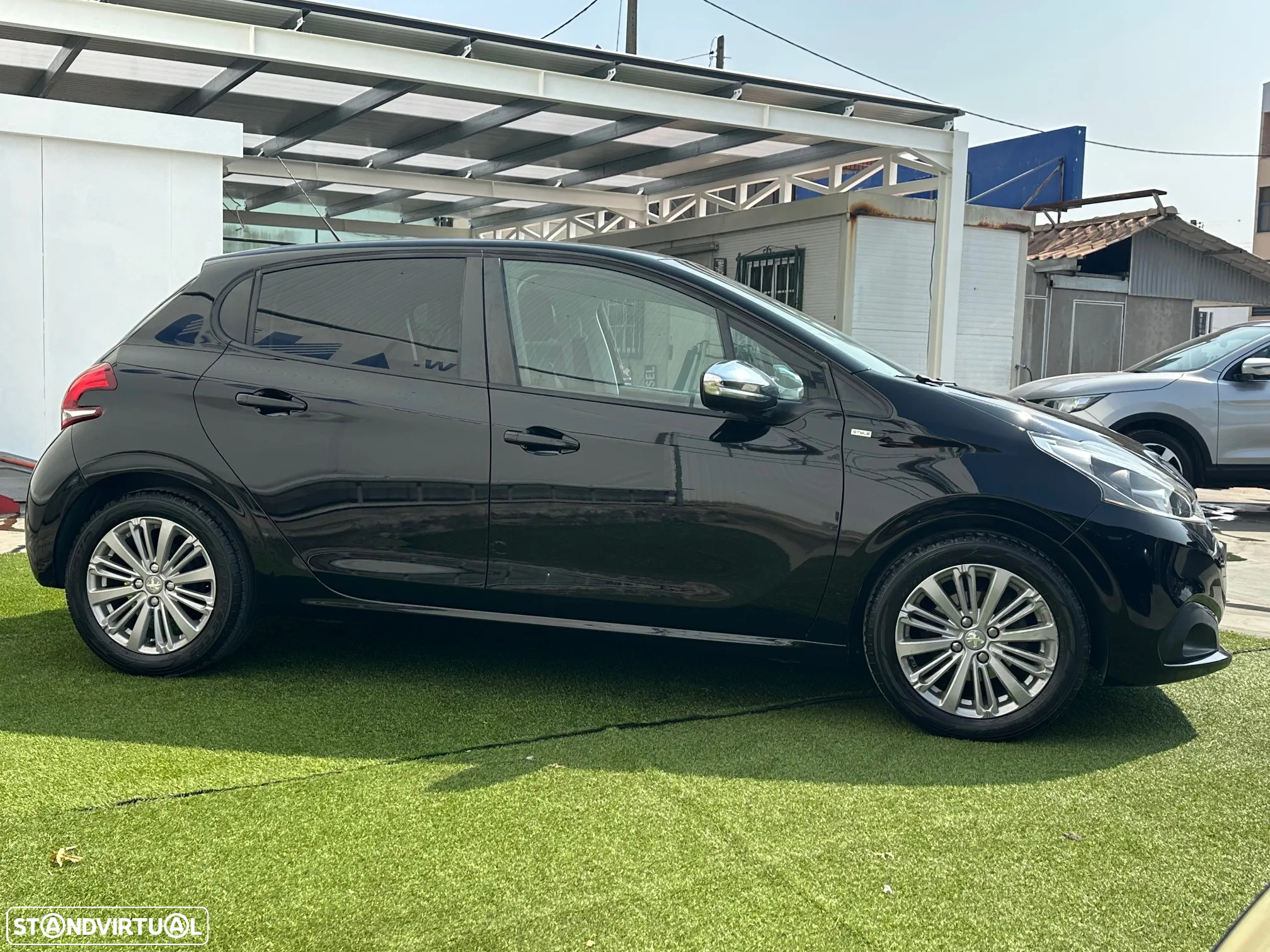 Peugeot 208 1.6 BlueHDi Style - 2