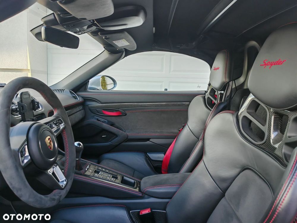 Porsche 718 Spyder ver-spyder - 18