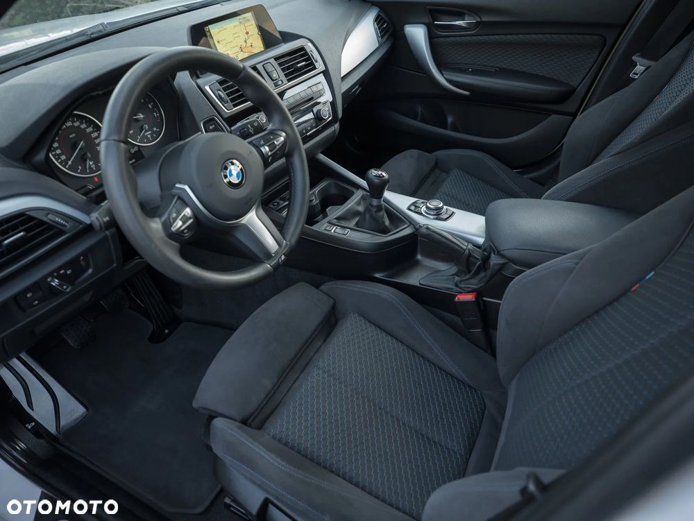 BMW Seria 1 118i Edition M Sport Shadow - 27