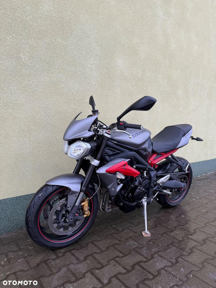 Triumph Street Triple - 27