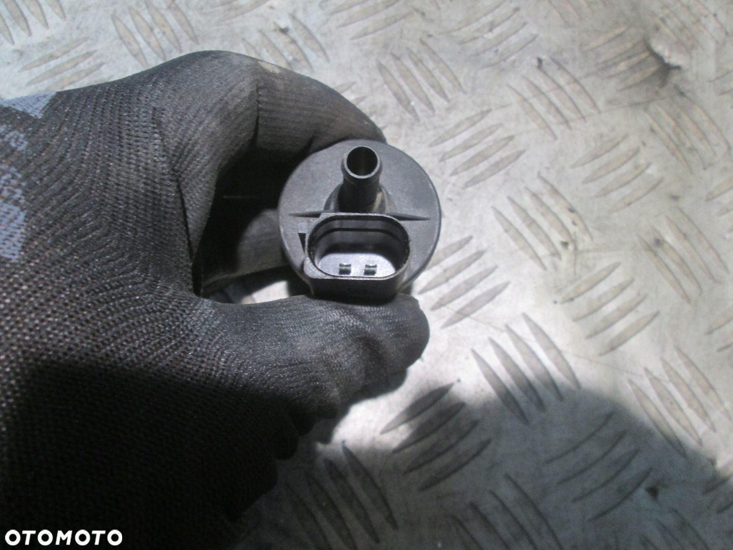 ZAWÓR ODPOWIETRZANIA BAKU VW POLO 9N IV 6Q0906517 LIFT - 2