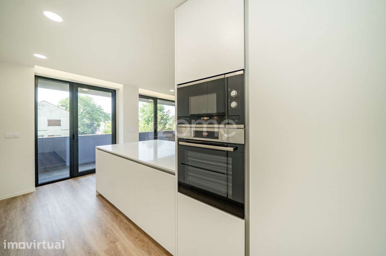 Apartamento T2 duplex novo com elevador e garagem em Ponte de Lima - Grande imagem: 5/36