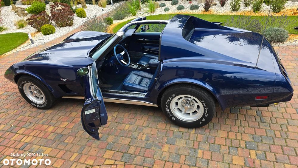 Chevrolet Corvette - 2