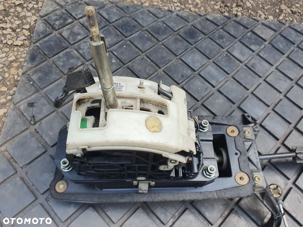 WYBIERAK LEWAREK BIEGÓW AUTOMAT 4L1713041N AUDI Q7 4L 3.0 TDI 233 KM 05-09 - 2