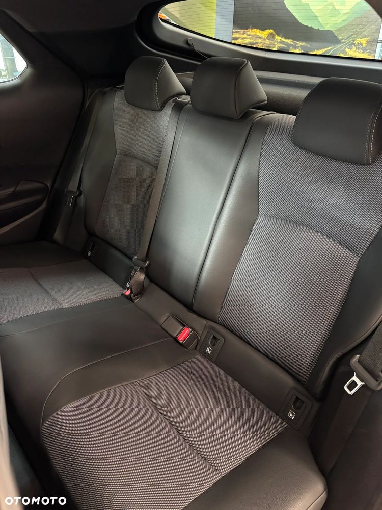 Toyota C-HR 2.0 PHEV Dynamic Force Executive - 11