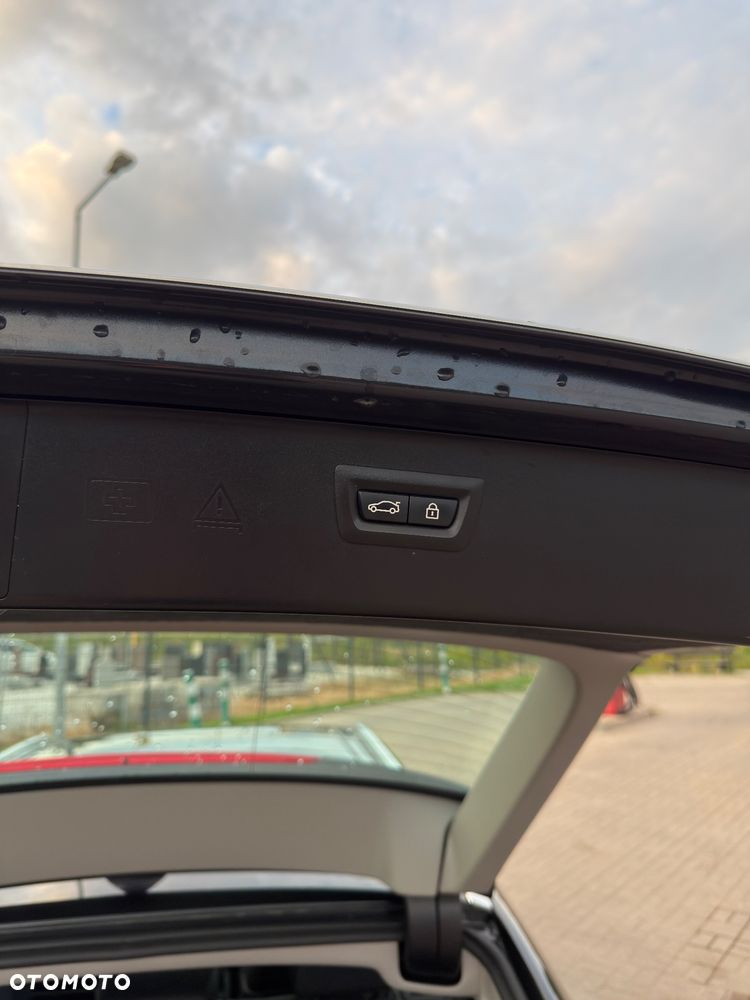 BMW Seria 5 520d Luxury Line - 17