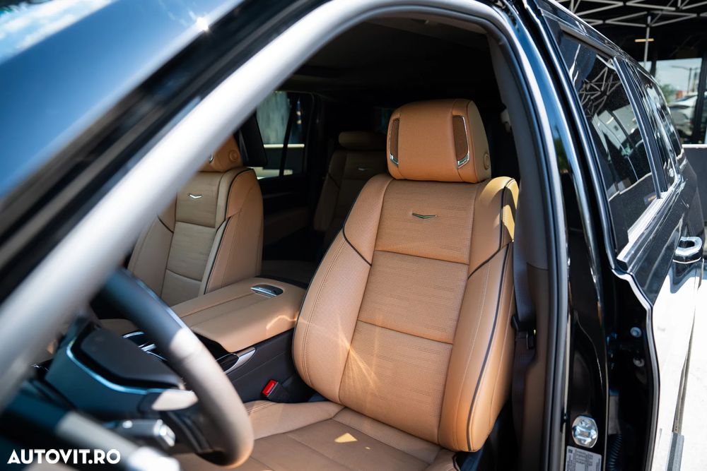 Cadillac Escalade - 16