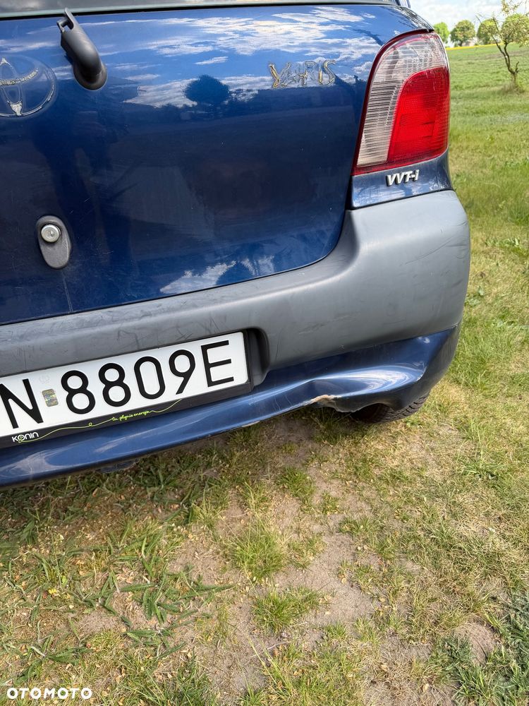 Toyota Yaris 1.0 Base - 13
