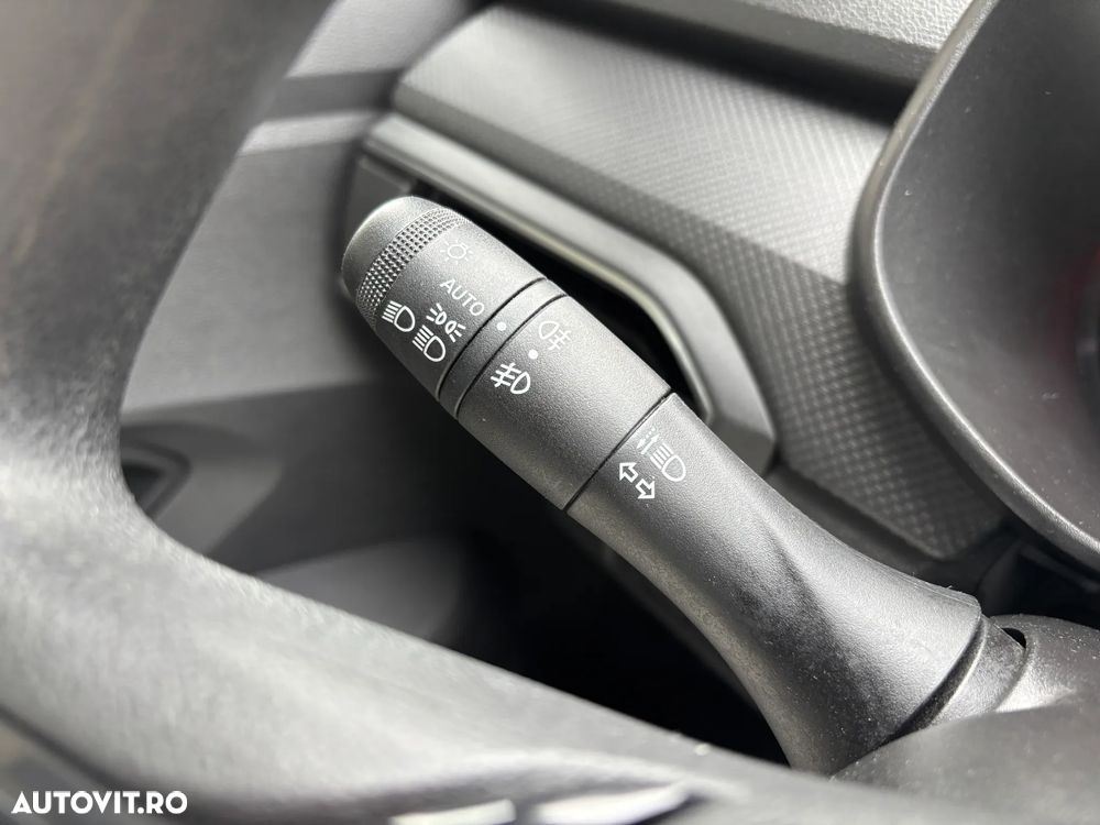 Dacia Logan TCe 90 MT6 Expression - 24