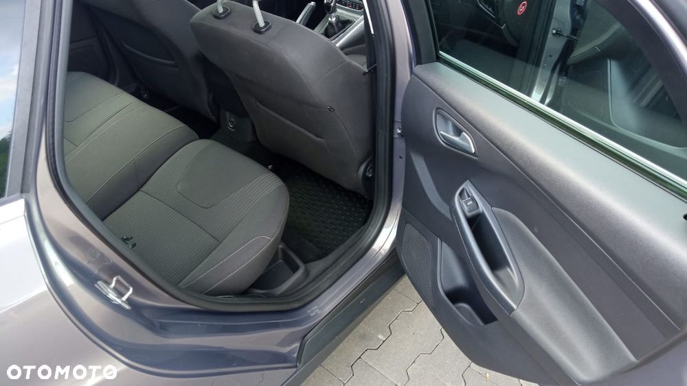 Ford Focus 1.0 EcoBoost STart-Stopp-System TITANIUM - 11