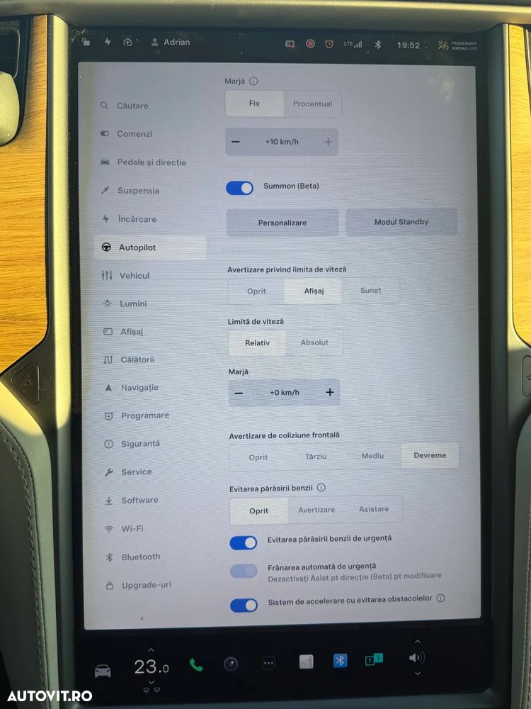Tesla Model X - 28