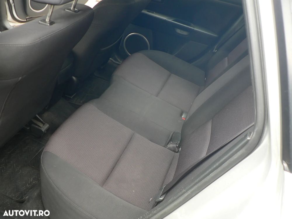 Mazda 3 - 6