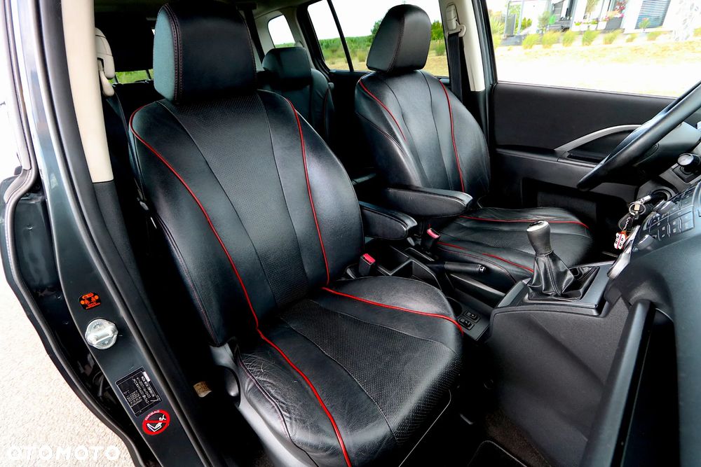 Mazda 5 2.0 Exclusive + - 8