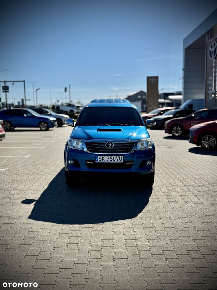 Toyota Hilux 3.0 D-4D SR5 - 9