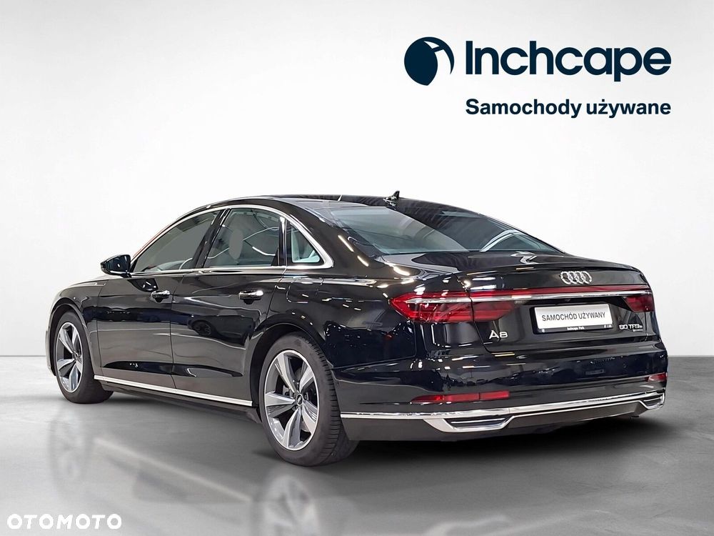 Audi A8 - 4