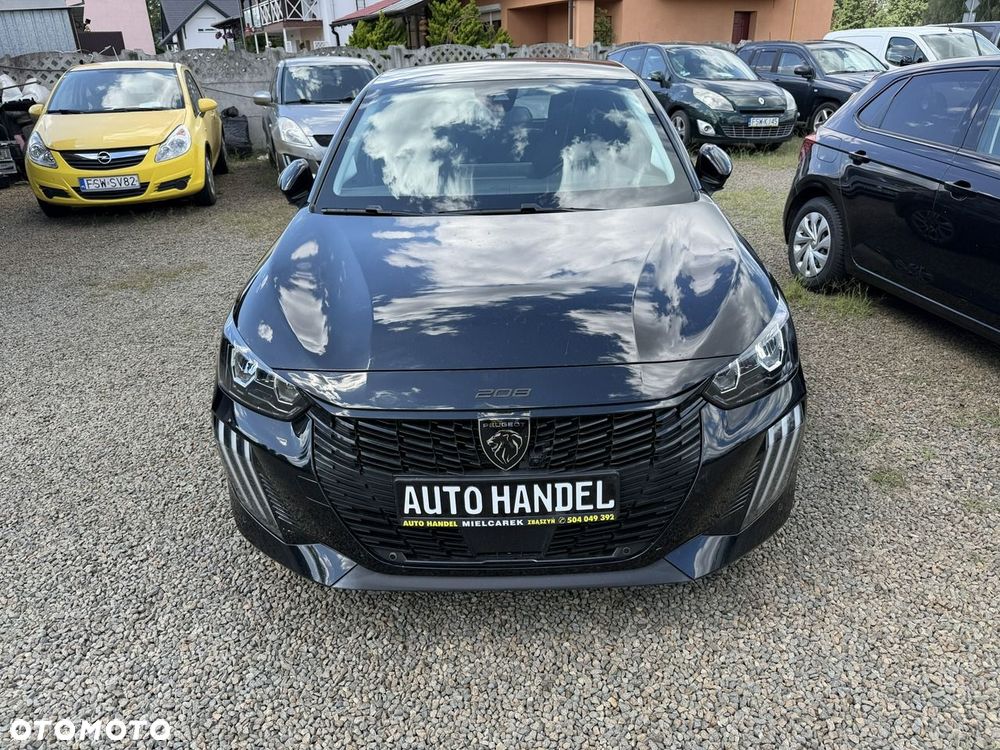 Peugeot 208 - 6