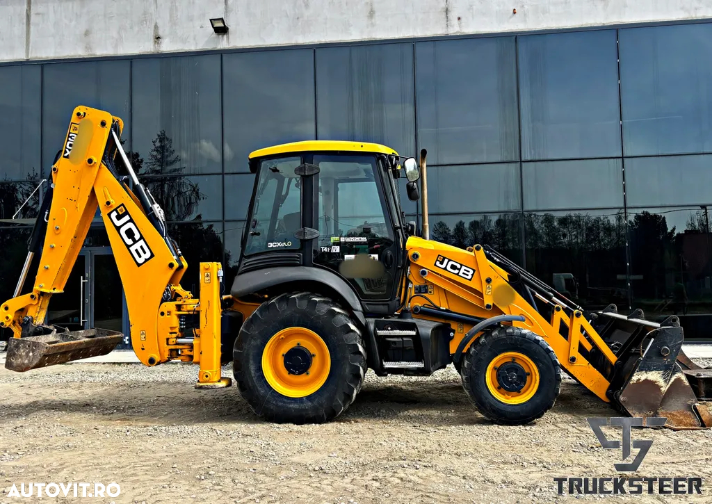 JCB 3CX - 8