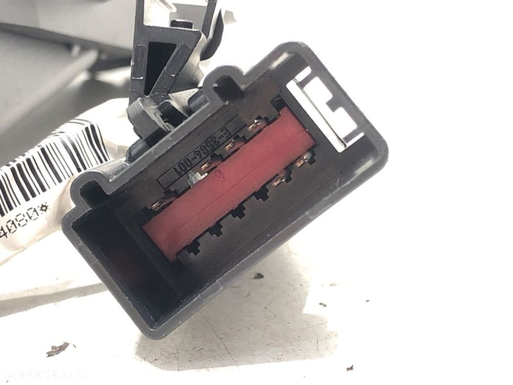 KAMERA CZUJNIK DESZCZU  VOLVO V40 liftback (525, 526) 2012 - 2022 D2 84 kW [114 KM] olej napędowy - 3