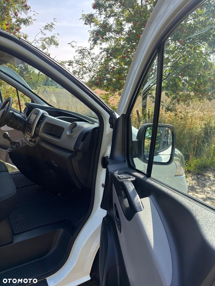 Renault Trafic - 12