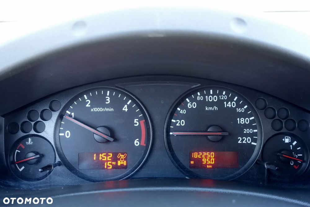 Nissan Navara 2.5 D FE Long - 15