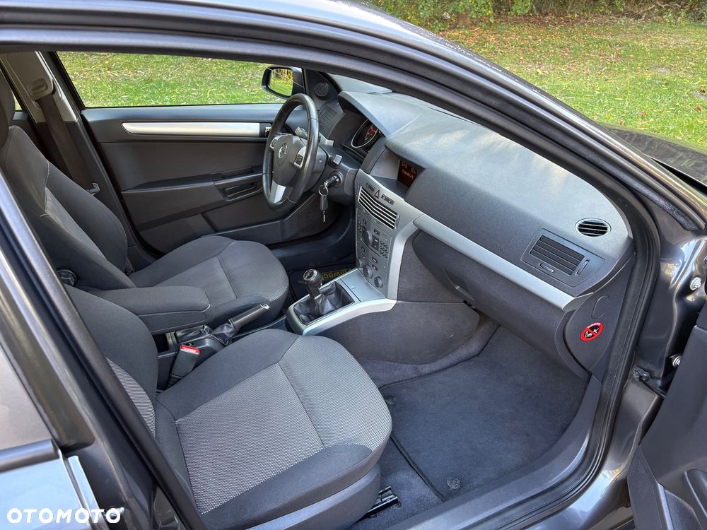Opel Astra - 17