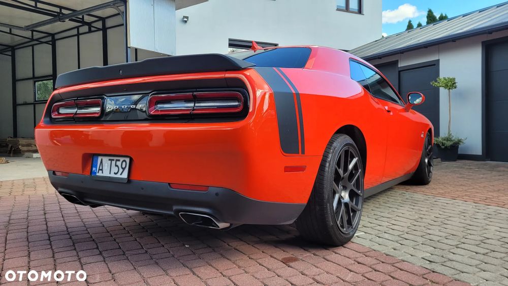 Dodge Challenger 6.4 Scat Pack - 6