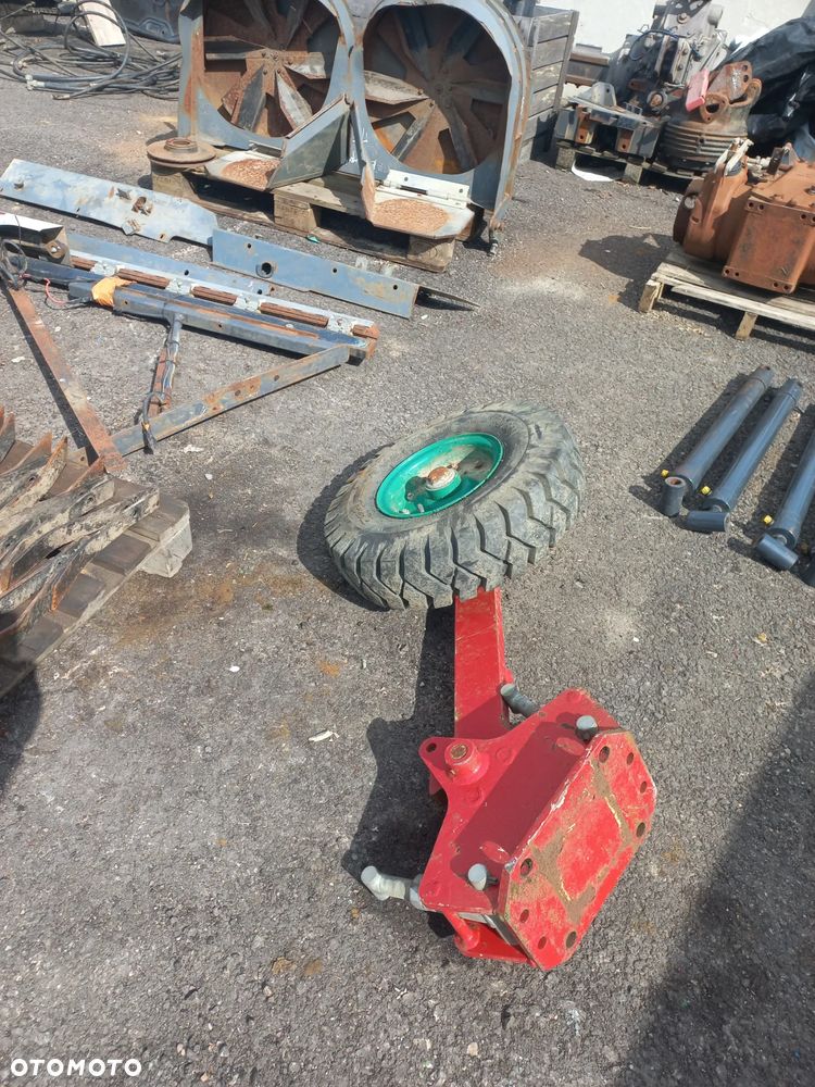 Rozrzutnik plew Massey Ferguson,Dronninborg, skrzynia biegów,kosa do rzepaku Poget,geringhoff hvl660,32,34,36,94804102300,94800002284,koł do pługu. - 3