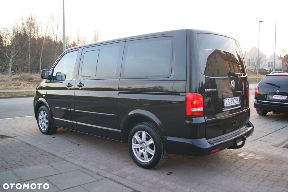 Volkswagen Multivan - 8