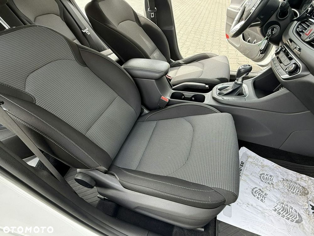 Hyundai i30 1.6 CRDI EDITION 30+ - 18