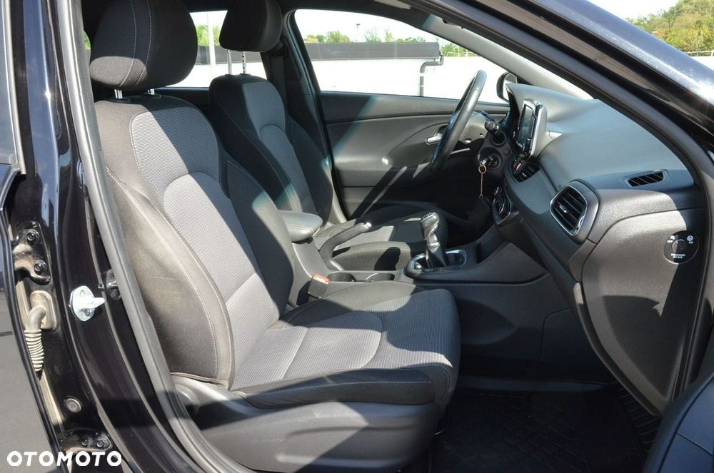 Hyundai i30 1.4 Comfort - 24