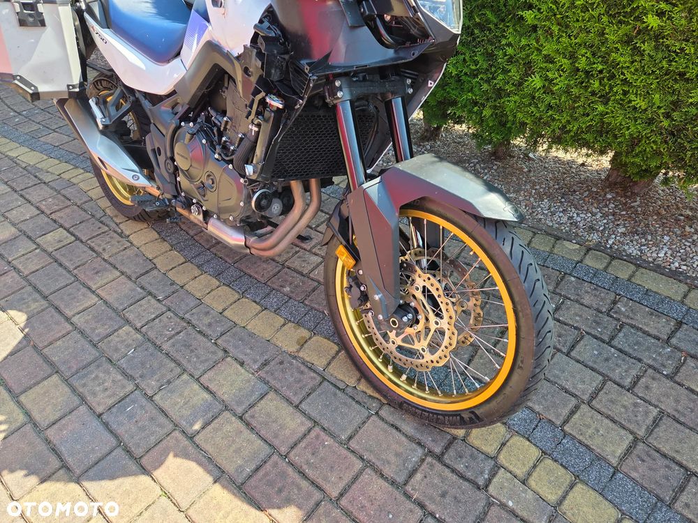 Honda Transalp - 10